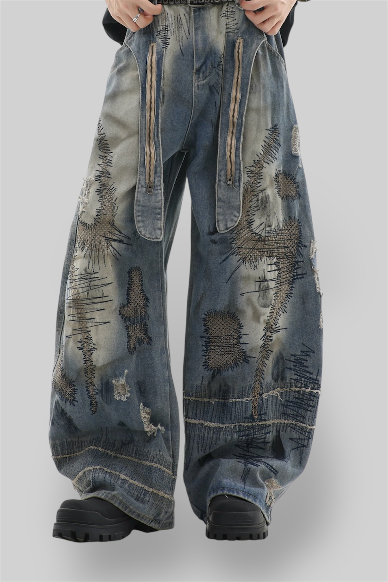 Distressed Stitch Baggy Jeans